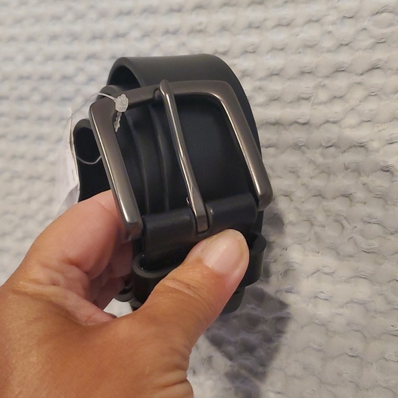 GAP Accessories - NWT Gap Black Belt Size 30
